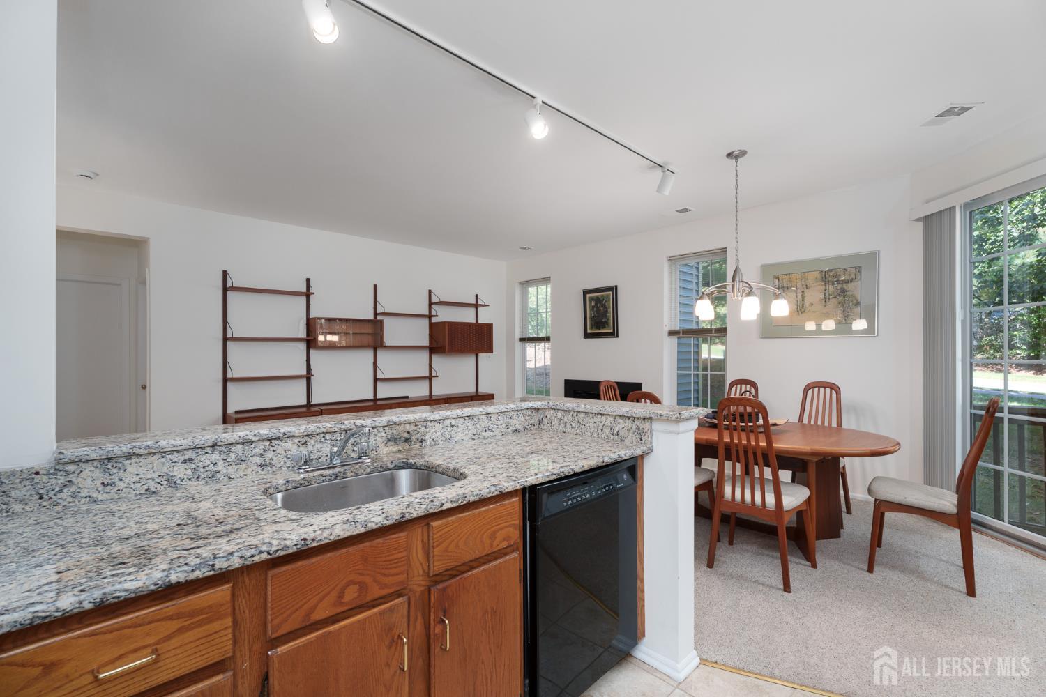 South Brunswick, New Jersey 08852, United States, 2 Bedrooms Bedrooms, ,2 BathroomsBathrooms,Residential,Active,221887