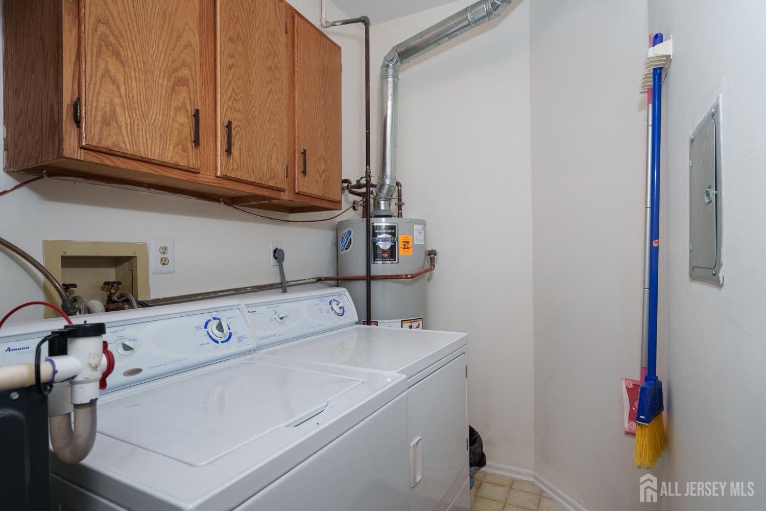 South Brunswick, New Jersey 08852, United States, 2 Bedrooms Bedrooms, ,2 BathroomsBathrooms,Residential,Active,221887