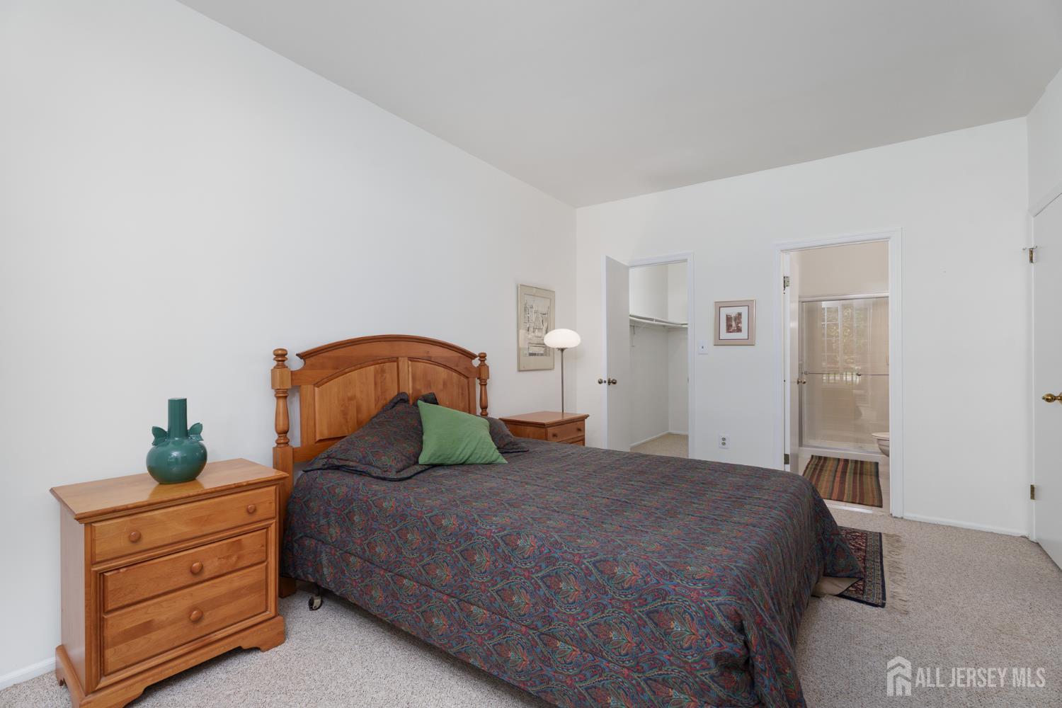 South Brunswick, New Jersey 08852, United States, 2 Bedrooms Bedrooms, ,2 BathroomsBathrooms,Residential,Active,221887