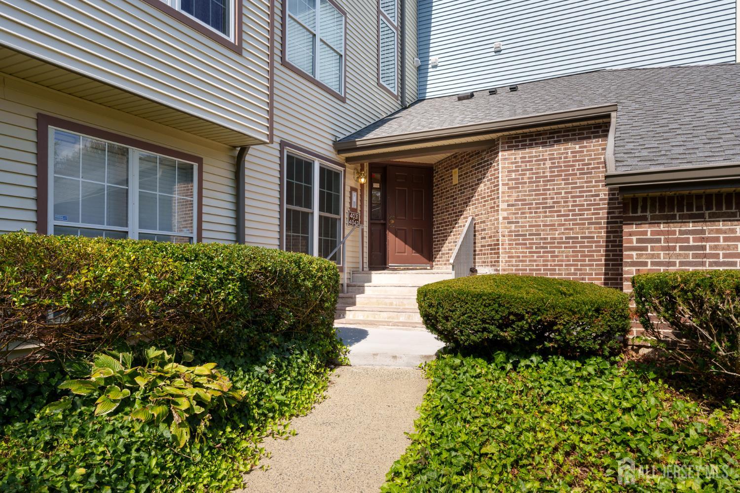 South Brunswick, New Jersey 08852, United States, 2 Bedrooms Bedrooms, ,2 BathroomsBathrooms,Residential,Active,221887