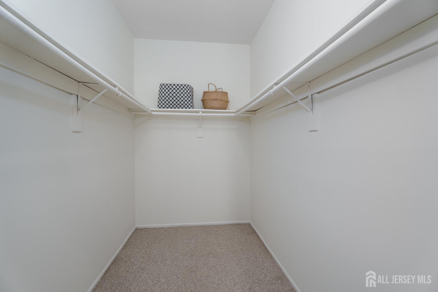 South Brunswick, New Jersey 08852, United States, 2 Bedrooms Bedrooms, ,2 BathroomsBathrooms,Residential,Active,221887