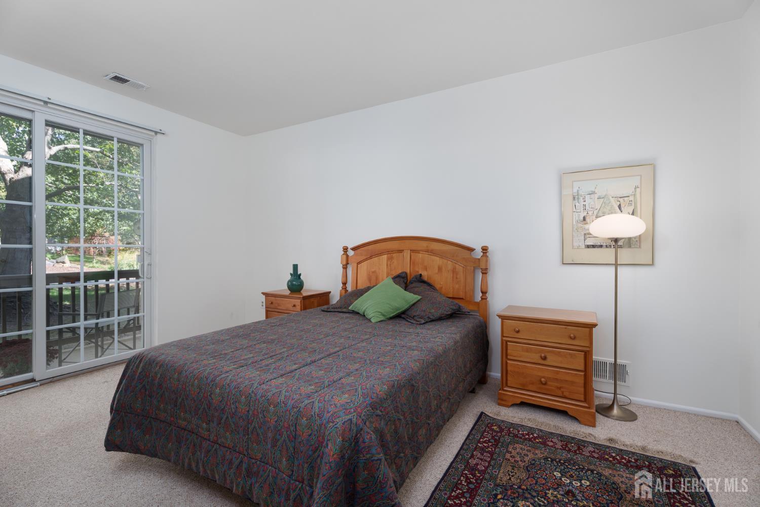 South Brunswick, New Jersey 08852, United States, 2 Bedrooms Bedrooms, ,2 BathroomsBathrooms,Residential,Active,221887