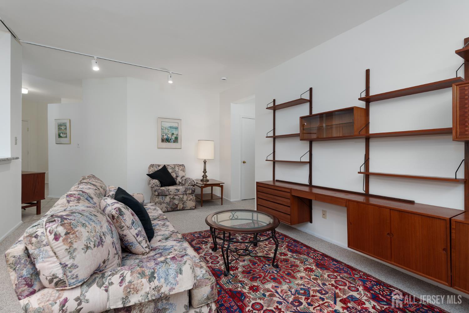 South Brunswick, New Jersey 08852, United States, 2 Bedrooms Bedrooms, ,2 BathroomsBathrooms,Residential,Active,221887