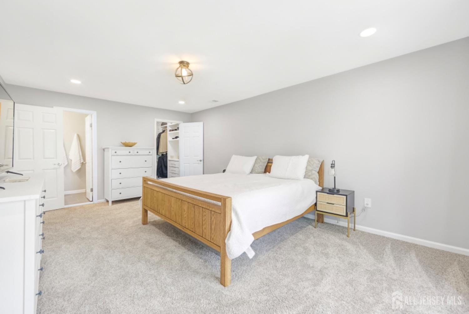 715 Peach Street, Avenel, New Jersey image 18