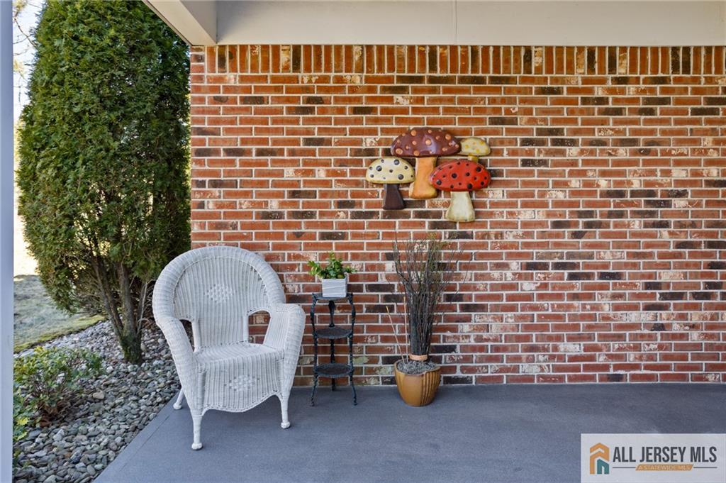 23 Abraham Lincoln Court, Monroe Township, New Jersey image 5