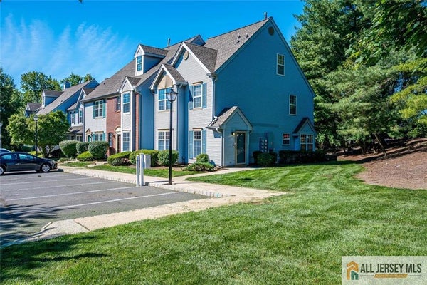 1 RACHEL CT, KENDALL PARK, NJ 08824 - Image 3ee4c6d22d5445ae401b15965cdc6a0b/2450297922