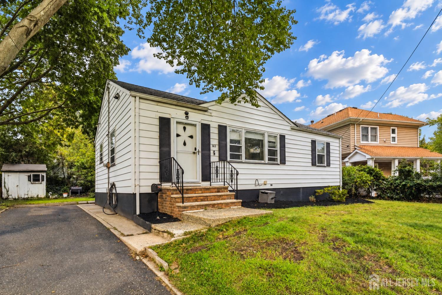 163 Albert Avenue
