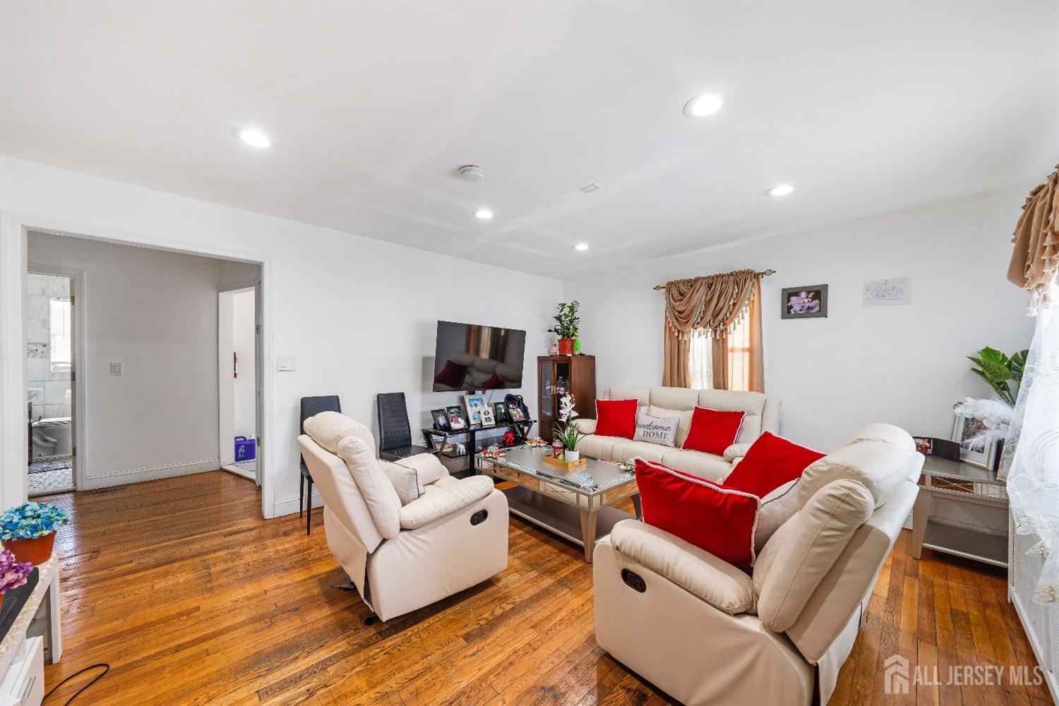 720 Charles Street, South Amboy, New Jersey image 4