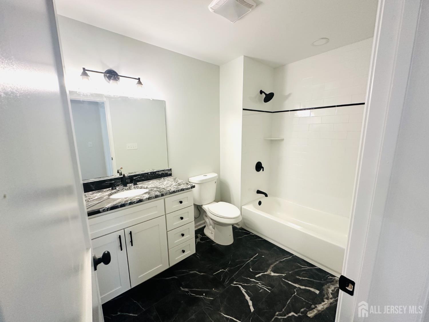 63 Wooley Street, Aberdeen, New Jersey image 13