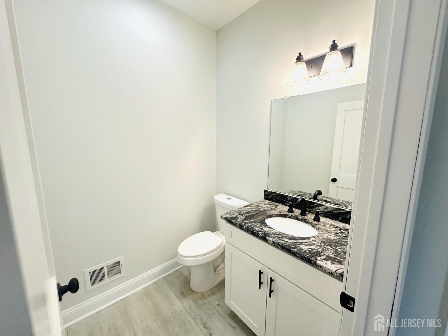 63 Wooley Street, Aberdeen, New Jersey image 9