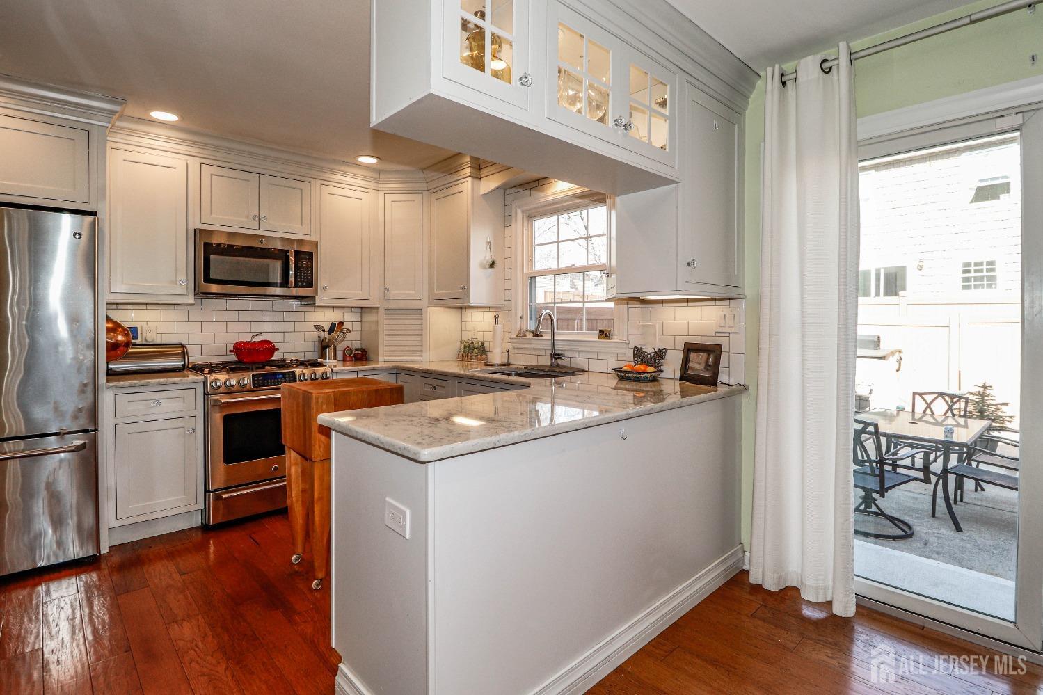 175 Howell Avenue, Fords, New Jersey image 14
