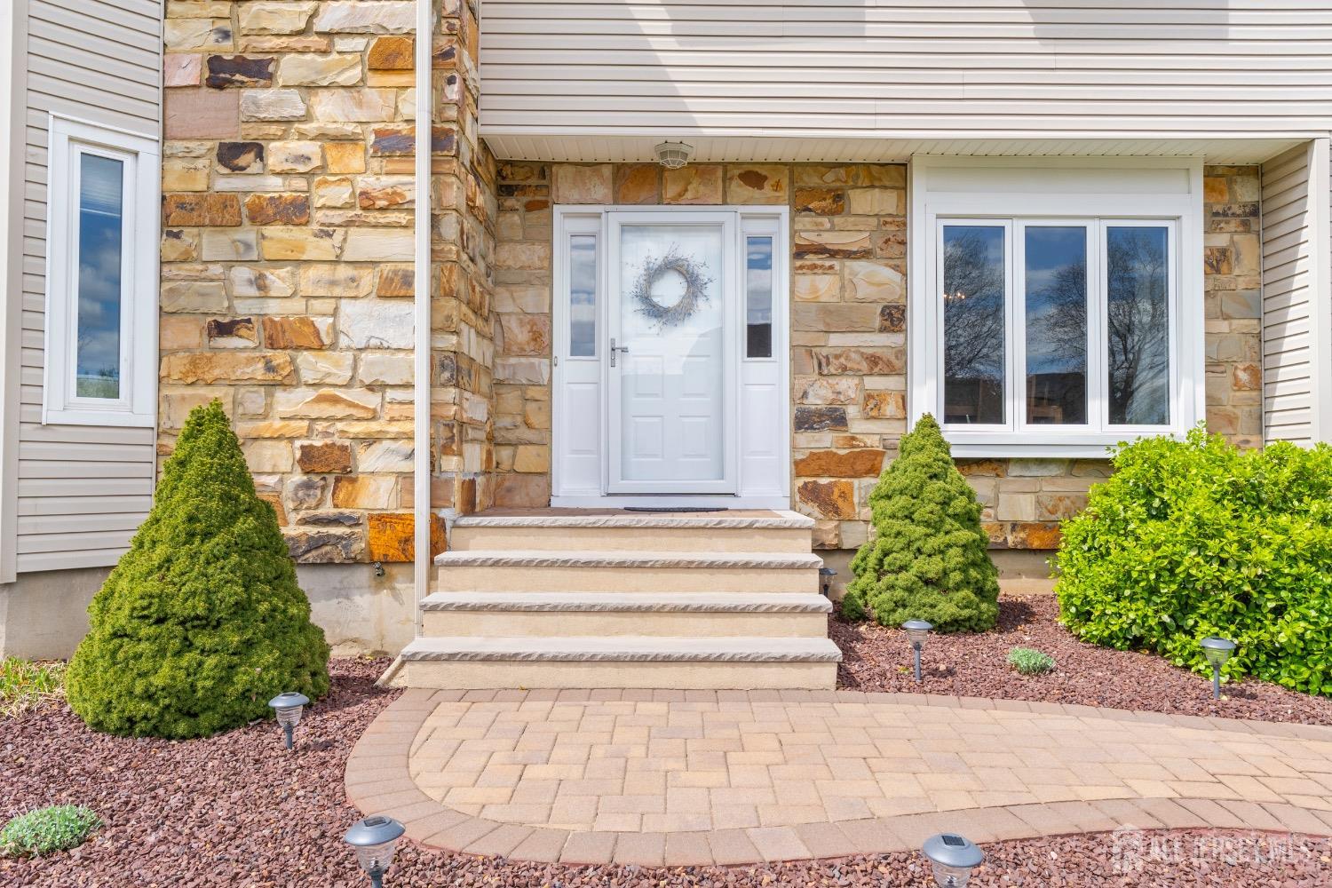 31 Mariposa Place, Old Bridge, New Jersey image 4