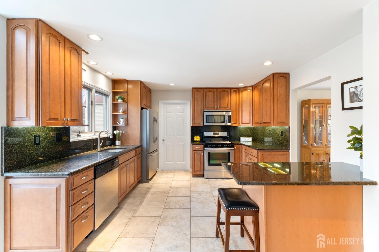 31 Mariposa Place, Old Bridge, New Jersey image 9