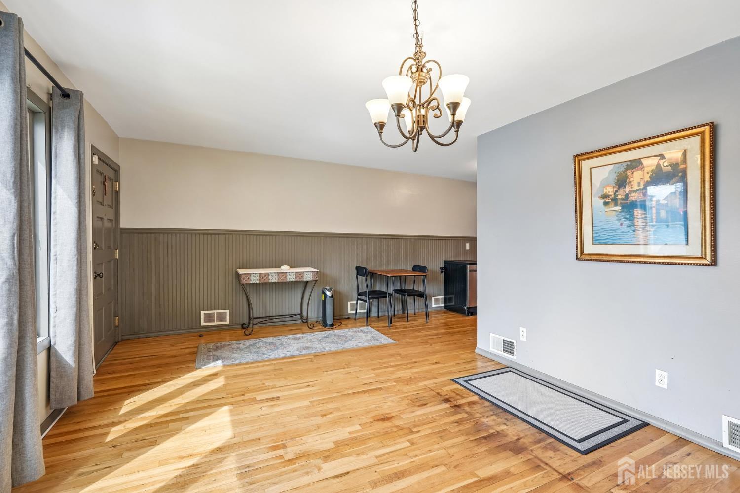 933 McCandless Place