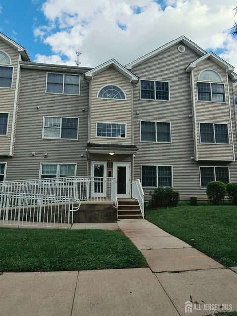 Condo For Sale - 1132 Edpas Road #1132<br/> Middlesex County, New Brunswick, NJ 08901
