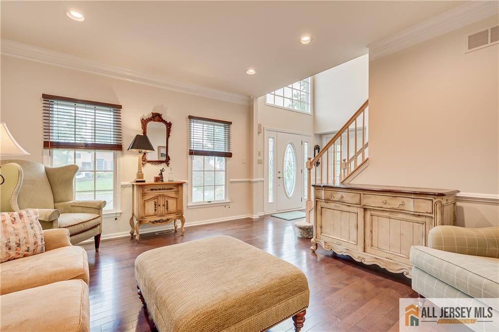 25 Dickinson Rd, South Brunswick, NJ, 08824, USA, 4 Bedrooms Bedrooms, ,3 BathroomsBathrooms,Residential,Active,25 Dickinson Rd,2770201M