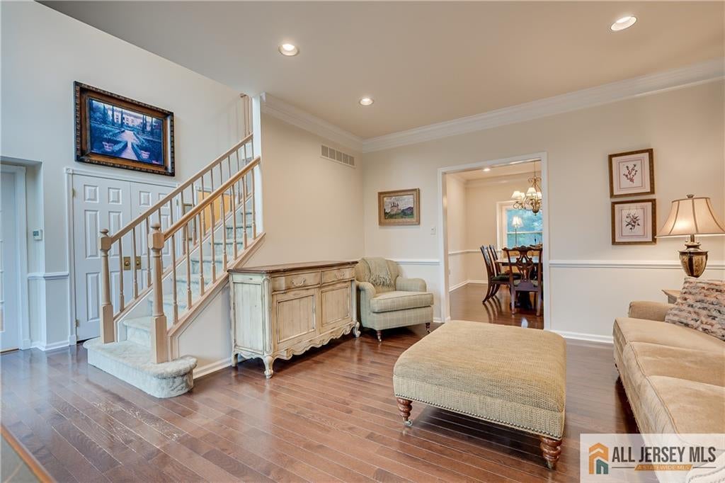 25 Dickinson Rd, South Brunswick, NJ, 08824, USA, 4 Bedrooms Bedrooms, ,3 BathroomsBathrooms,Residential,Active,25 Dickinson Rd,2770201M