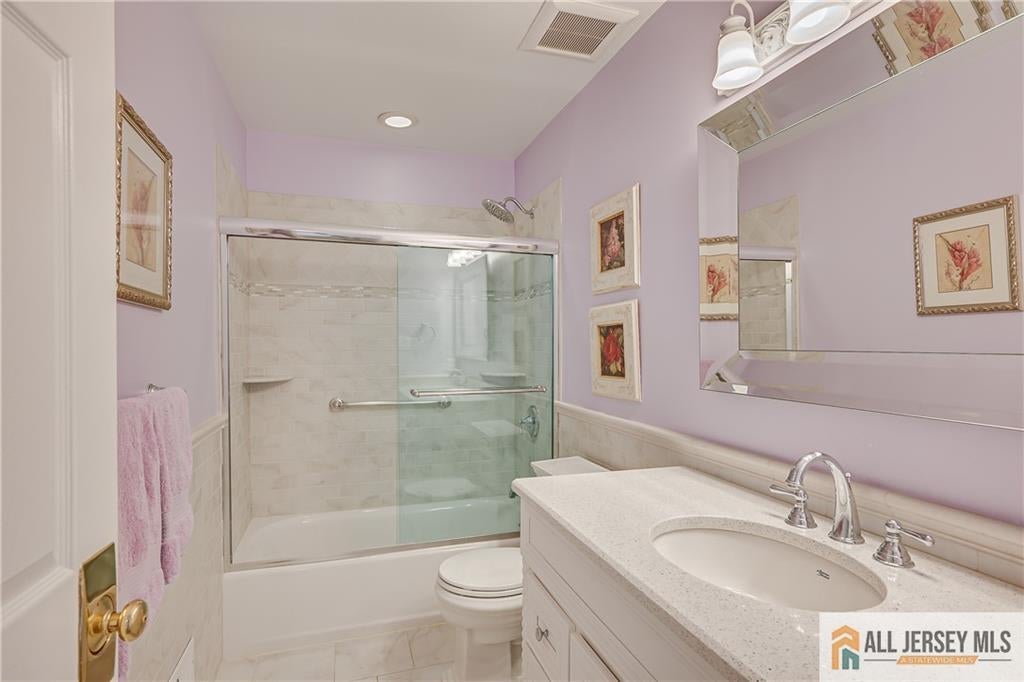 25 Dickinson Rd, South Brunswick, NJ, 08824, USA, 4 Bedrooms Bedrooms, ,3 BathroomsBathrooms,Residential,Active,25 Dickinson Rd,2770201M