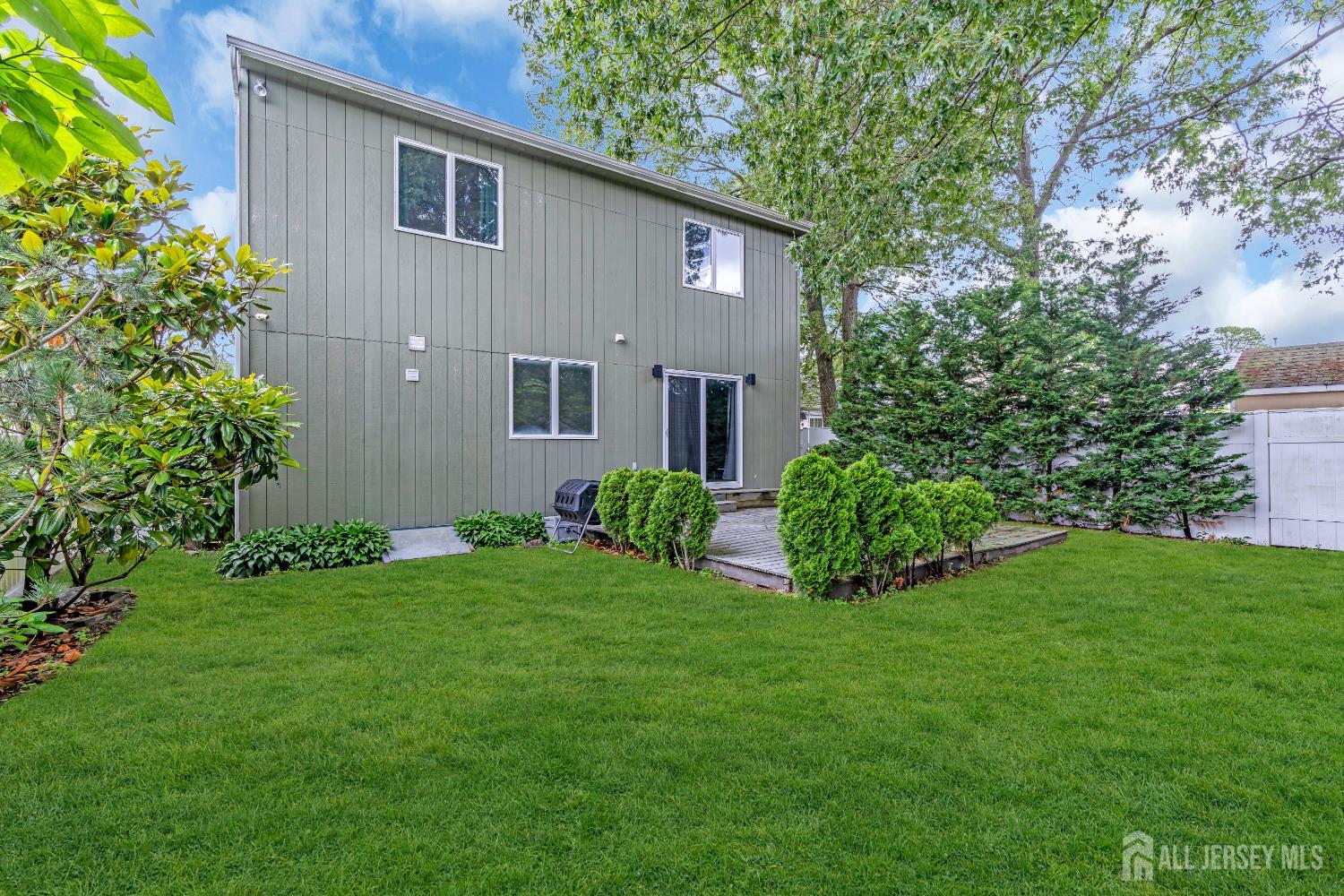 Brick, New Jersey 08723, United States, 3 Bedrooms Bedrooms, ,2 BathroomsBathrooms,Residential,Active,165924