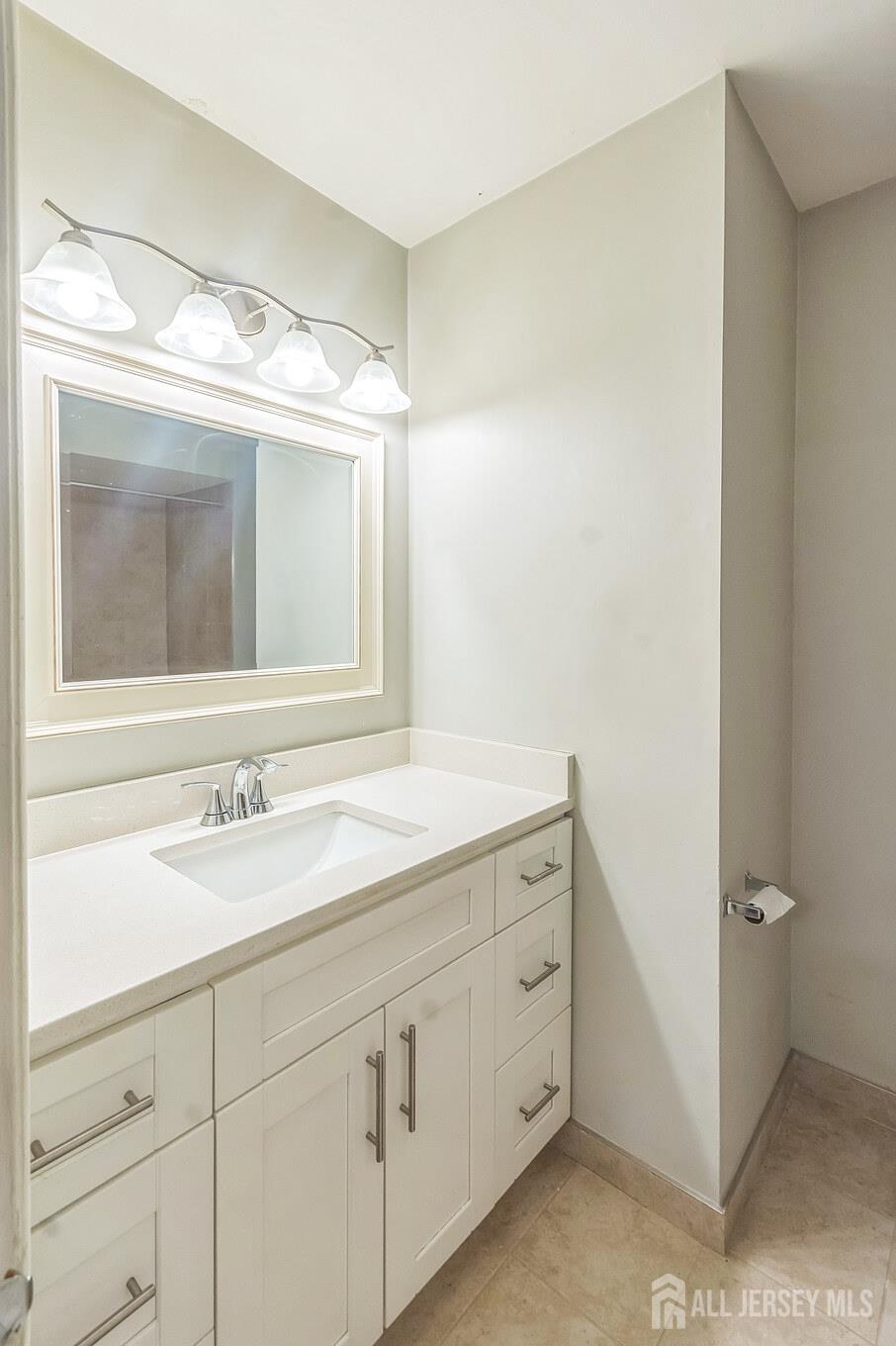 95 Lexington Circle, Old Bridge, New Jersey image 13