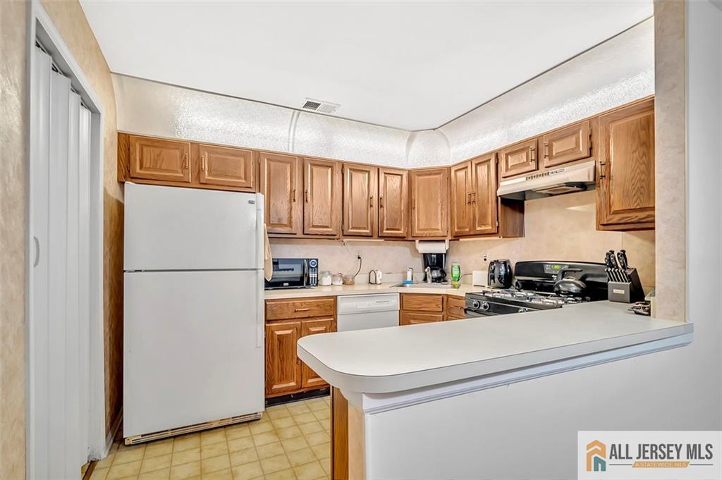 127 Pennsylvania Way, North Brunswick, New Jersey image 12