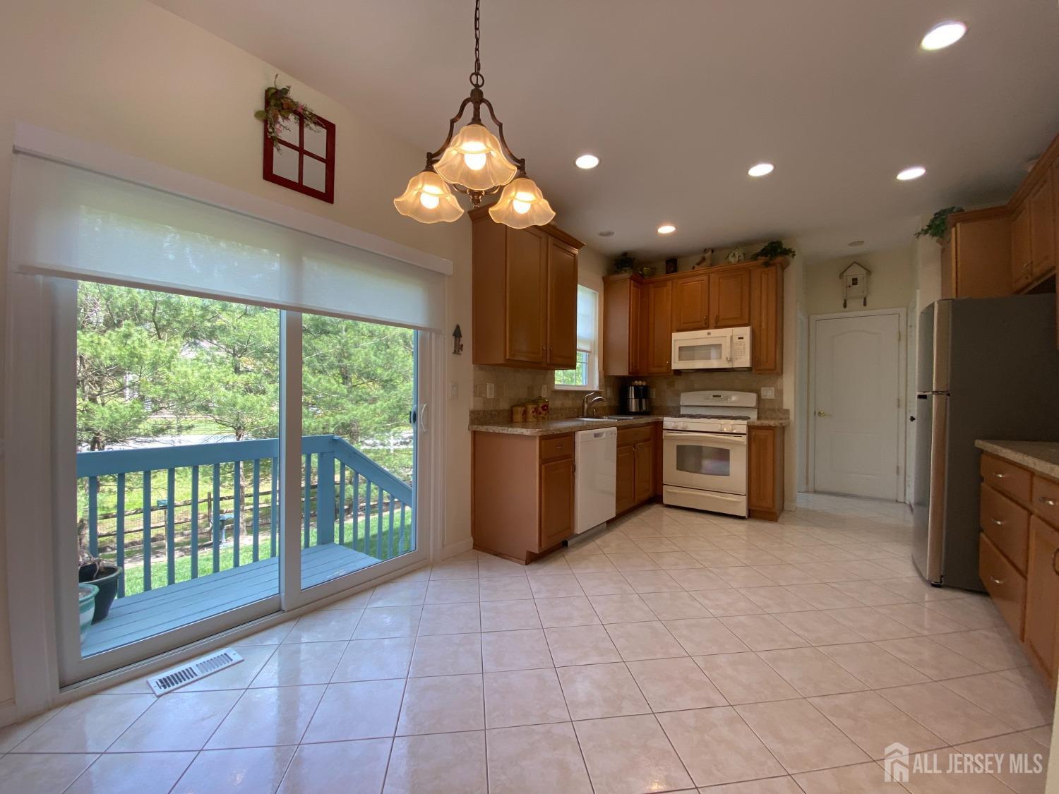 86 Eddington Lane, Monroe Township, New Jersey image 8