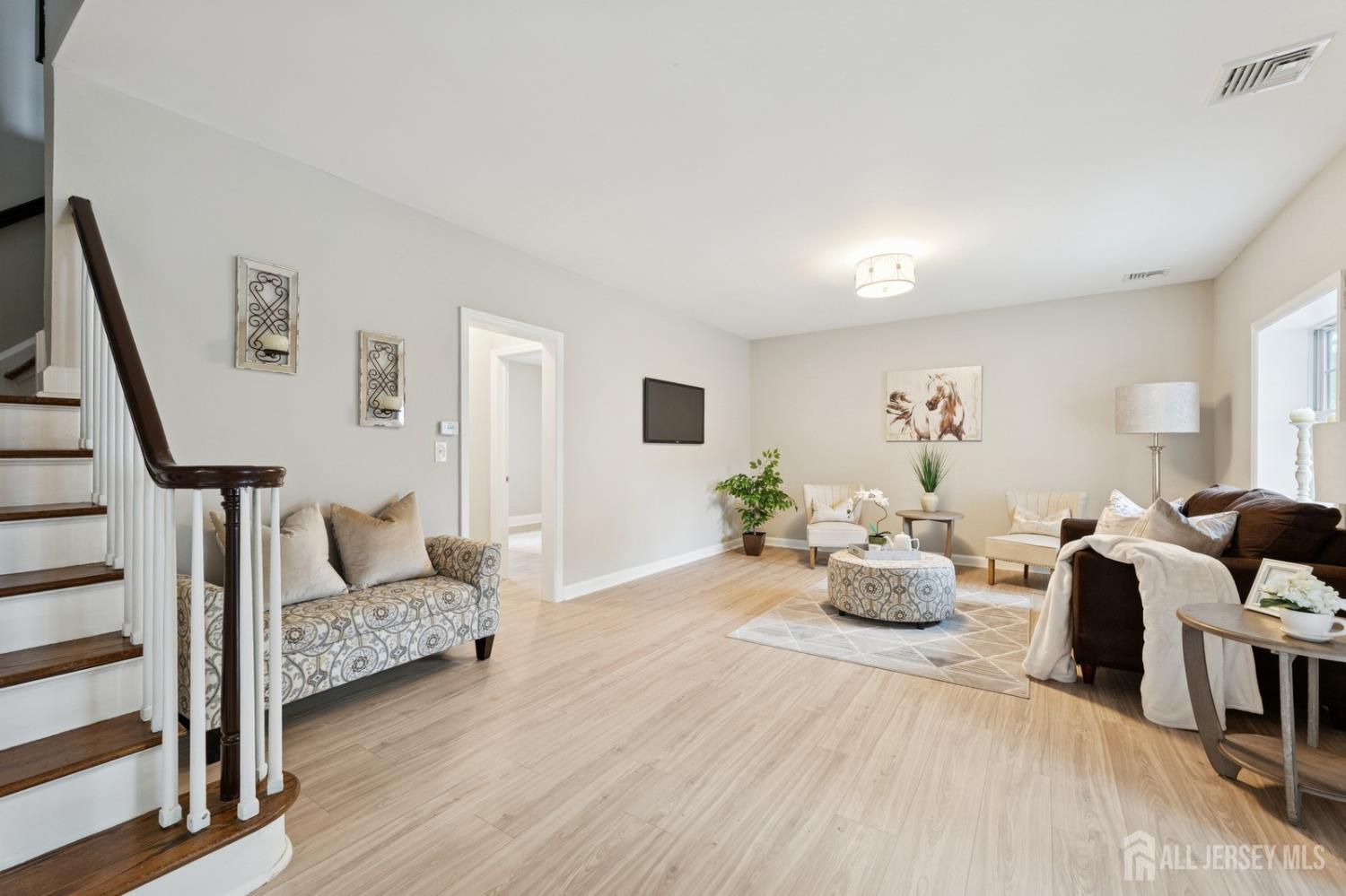 23 Kenz Terrace, West Orange, New Jersey image 7