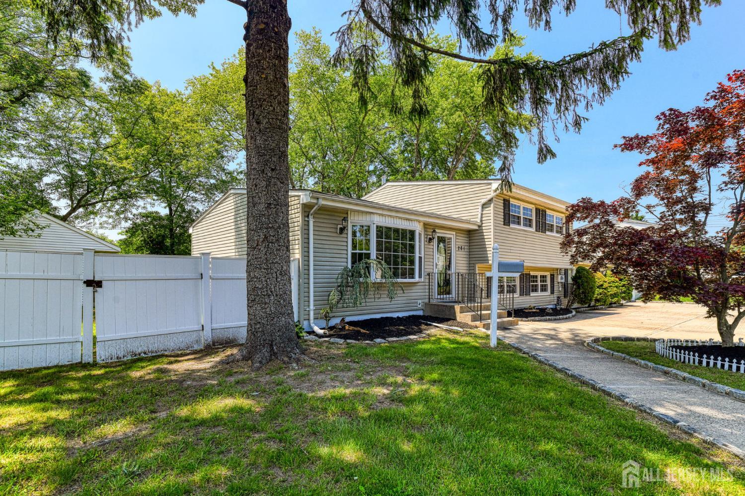 281 Cindy Street, Old Bridge, New Jersey image 47