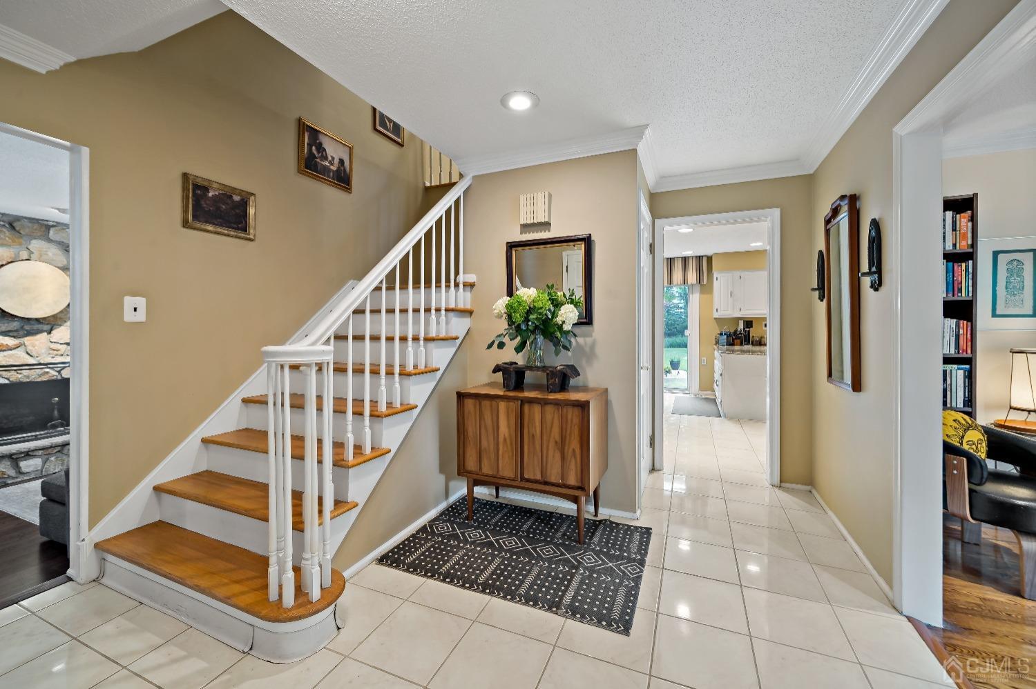 19 Upper Brook Drive, North Brunswick, NJ 08902 | MLS 2412331R ...