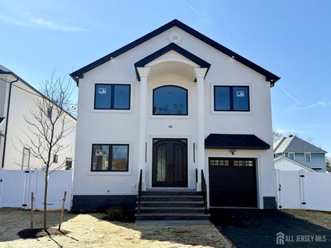 Homes For Sale - 40 Foyer Street<br/> Edison, NJ 08817