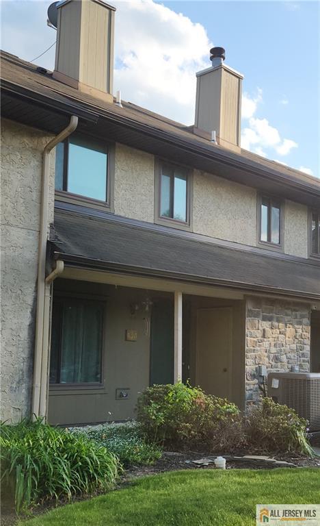 134 Hampshire Drive, Plainsboro, New Jersey image 2