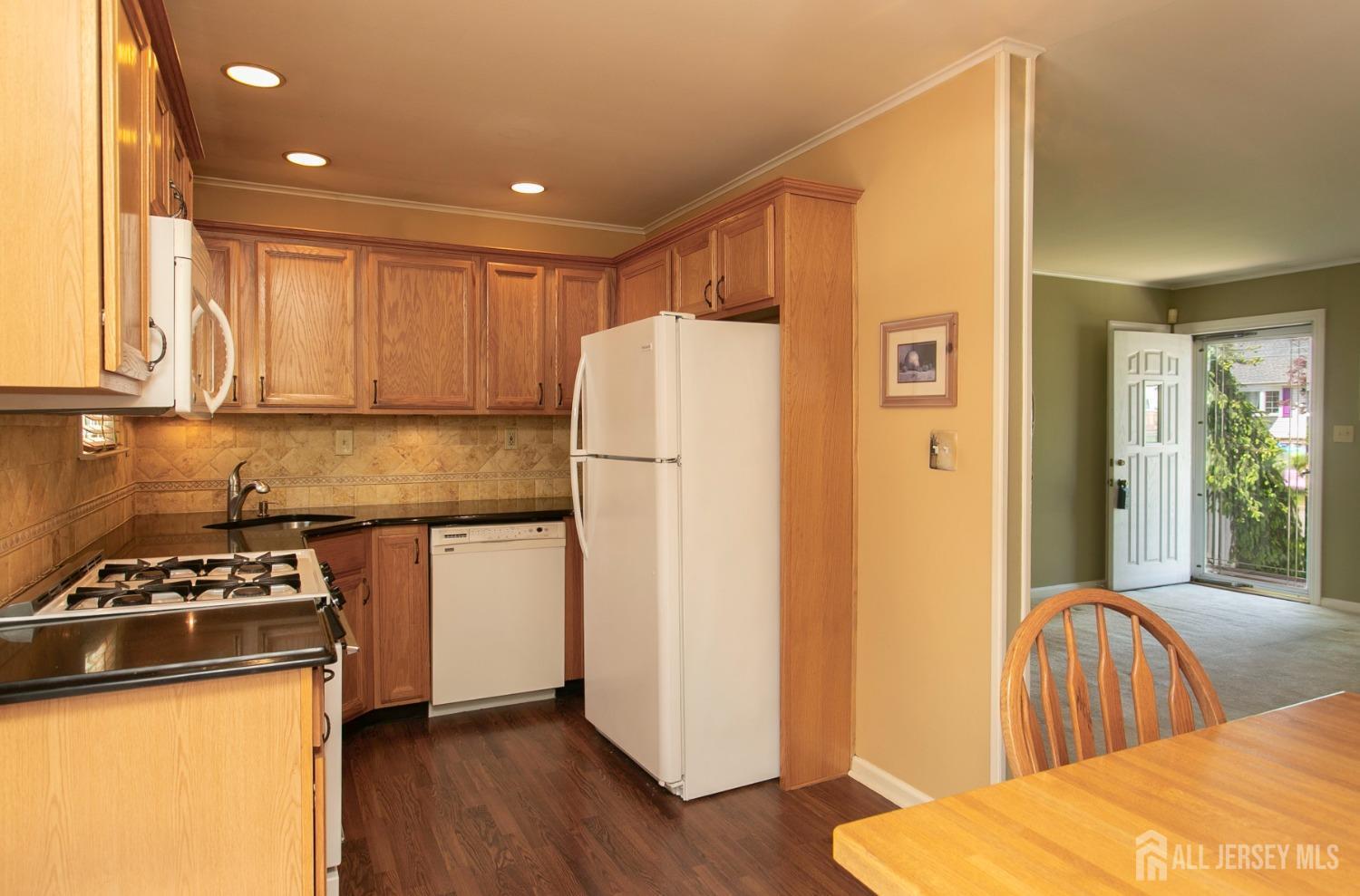43 Maplewood Avenue, Colonia, New Jersey image 5