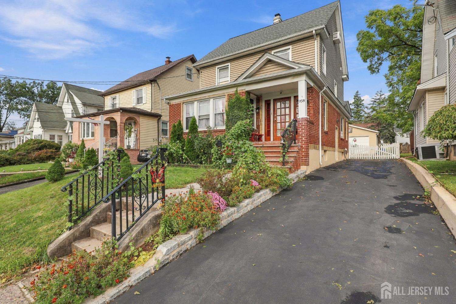 958 Carteret Avenue