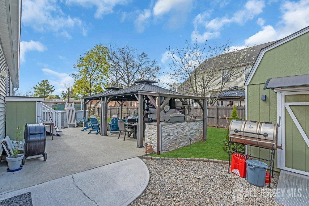 212 Howe Place, Piscataway, New Jersey image 28