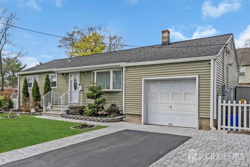 212 Howe Place, Piscataway, New Jersey image 7