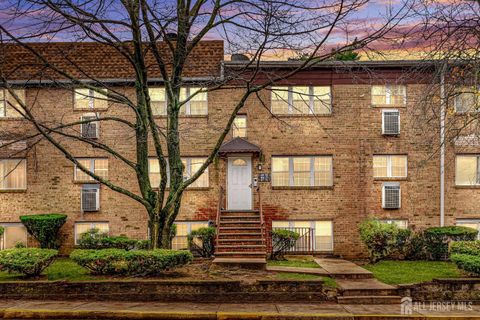 Homes For Rent - 71 College Drive<br/> Edison, NJ 08817