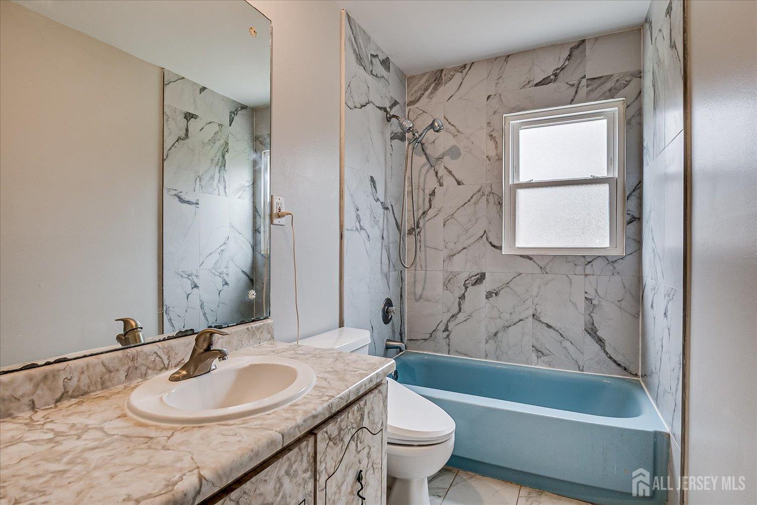 Piscataway, New Jersey 08854, United States, 5 Bedrooms Bedrooms, ,3 BathroomsBathrooms,Residential,Active,238327