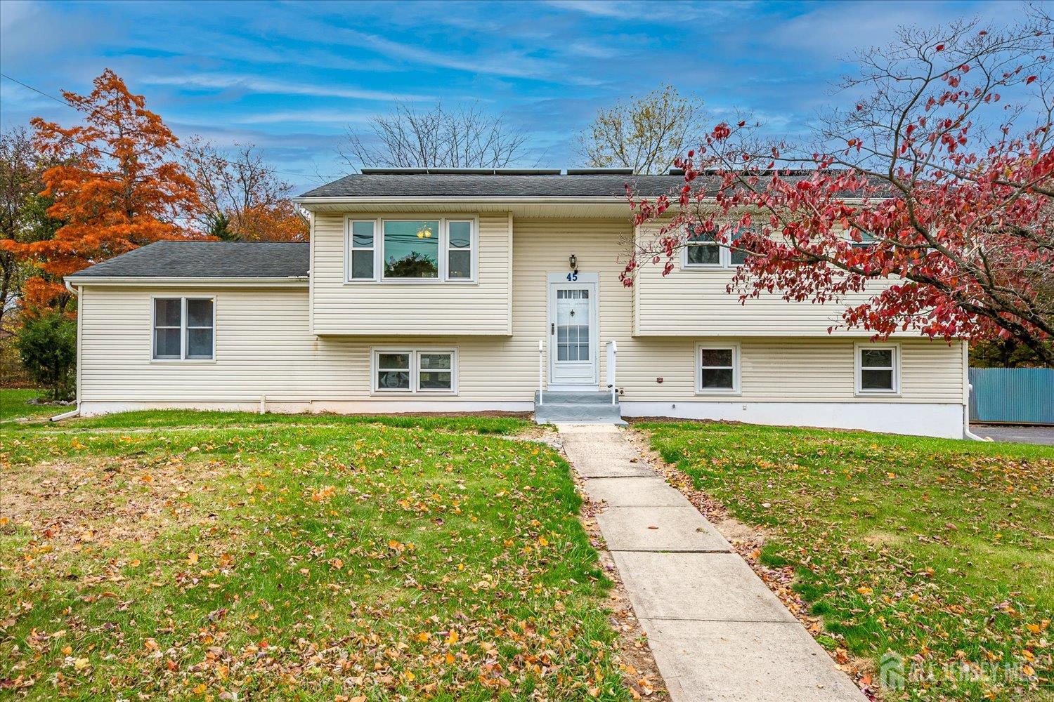 Piscataway, New Jersey 08854, United States, 5 Bedrooms Bedrooms, ,3 BathroomsBathrooms,Residential,Active,238327