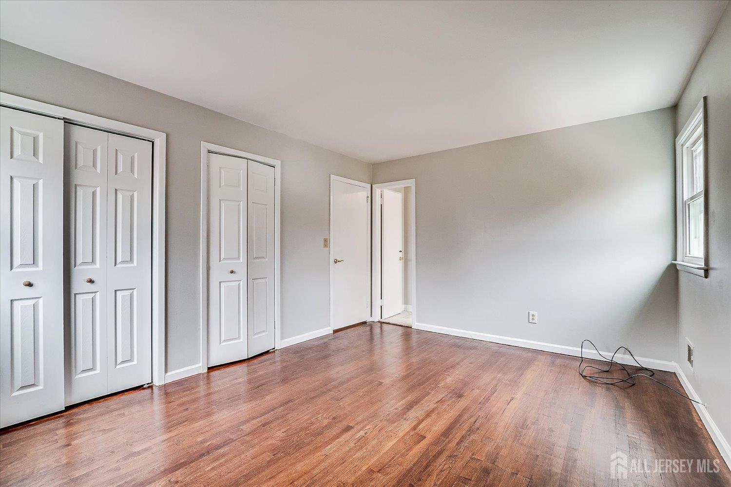 Piscataway, New Jersey 08854, United States, 5 Bedrooms Bedrooms, ,3 BathroomsBathrooms,Residential,Active,238327