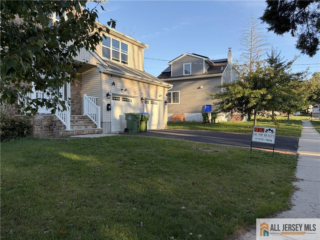 11 Andre Avenue