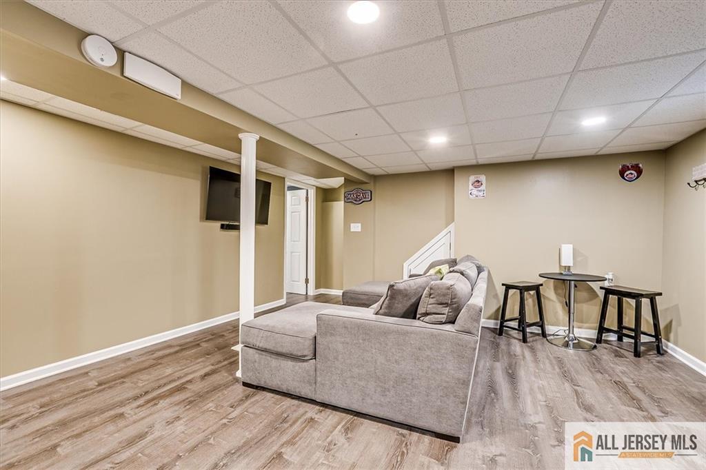 121 Maple Street, Bridgewater, New Jersey image 31