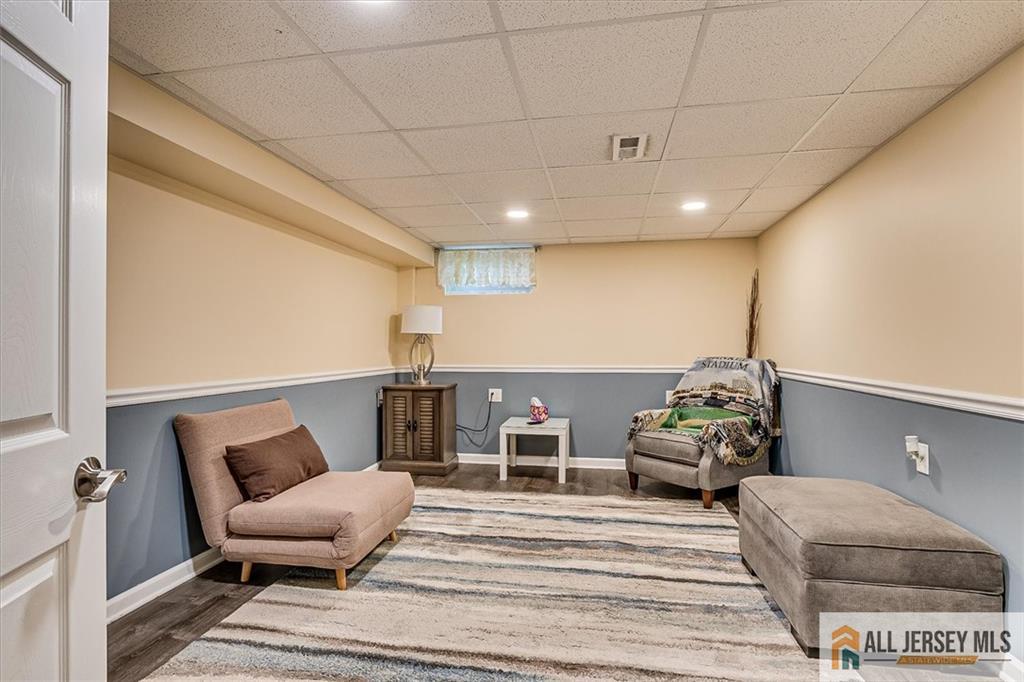 121 Maple Street, Bridgewater, New Jersey image 38