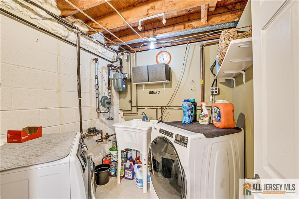 121 Maple Street, Bridgewater, New Jersey image 41