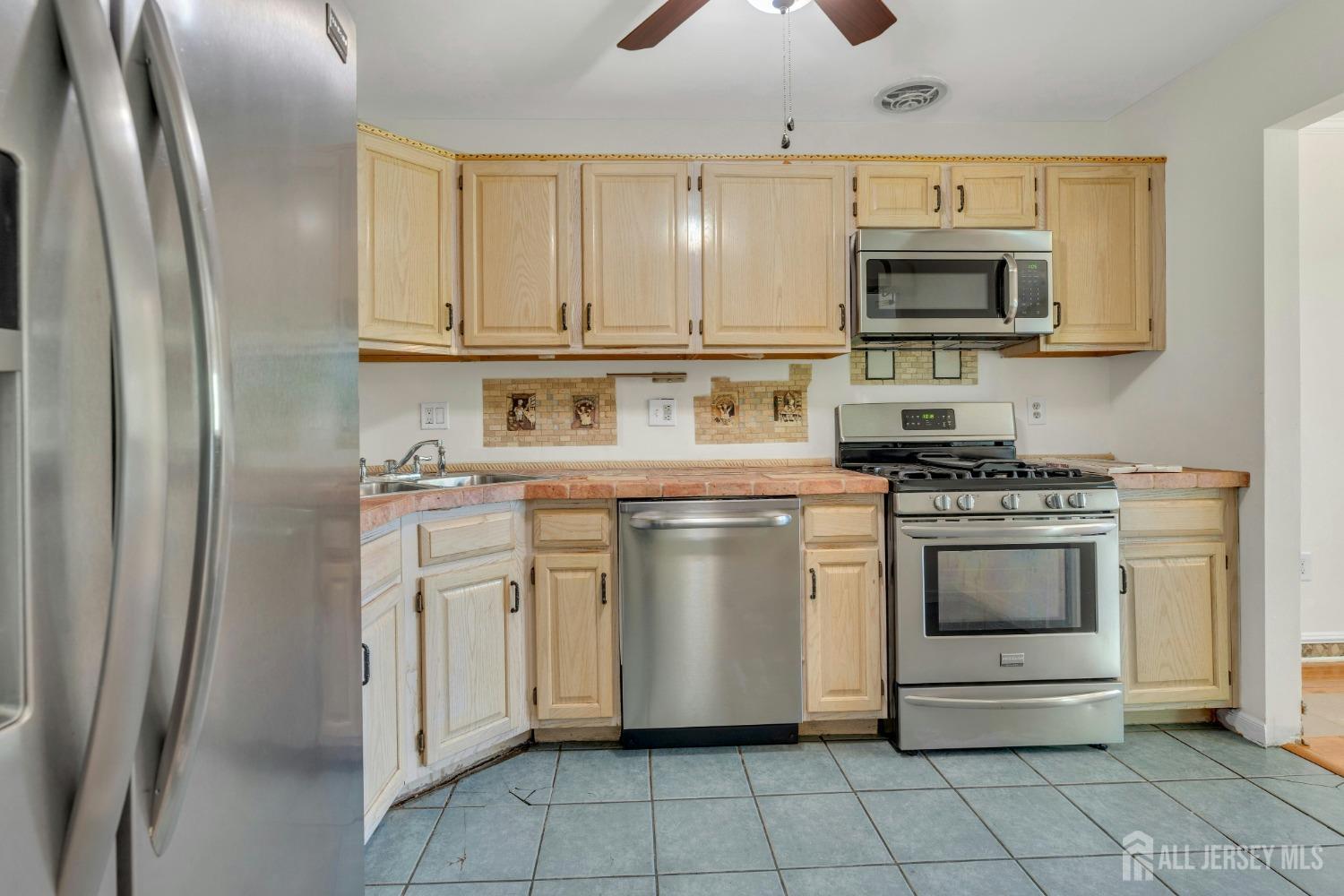 1703 Madaline Drive, Avenel, New Jersey image 15