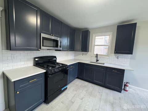 Apartment For Rent - 266 Sandford Street<br/> New Brunswick, NJ 08901