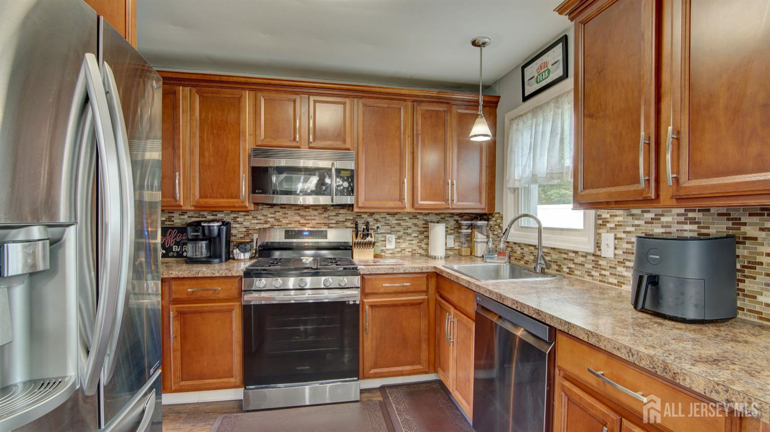 27 Carlton Avenue, Monroe Township, New Jersey image 9