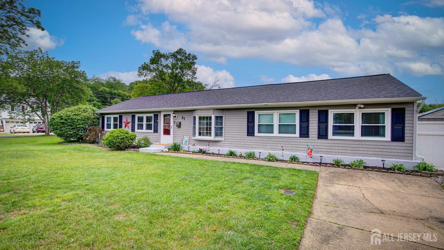 27 Carlton Avenue, Monroe Township, New Jersey image 2