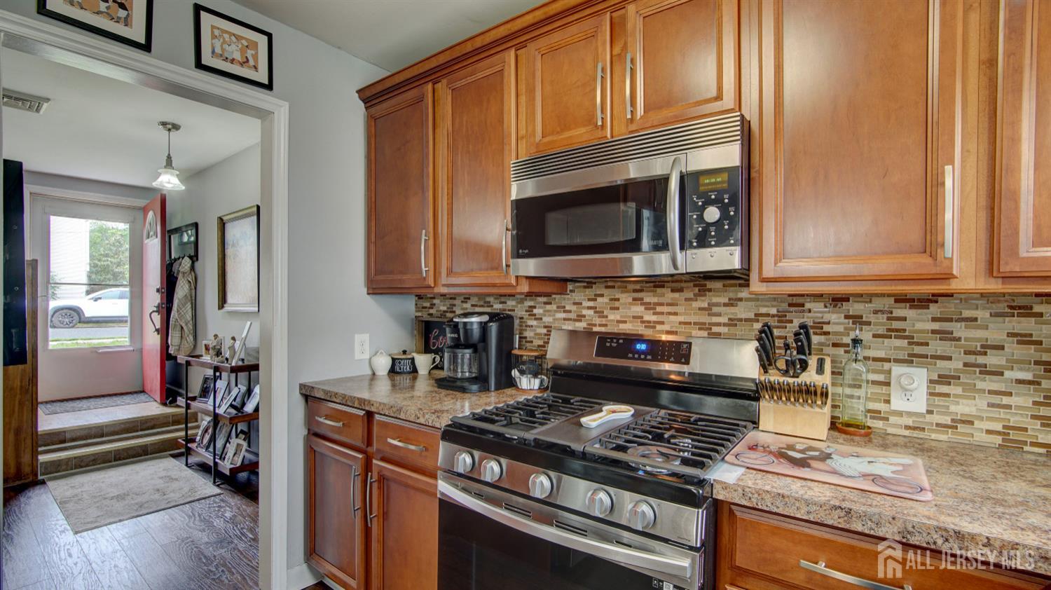 27 Carlton Avenue, Monroe Township, New Jersey image 6