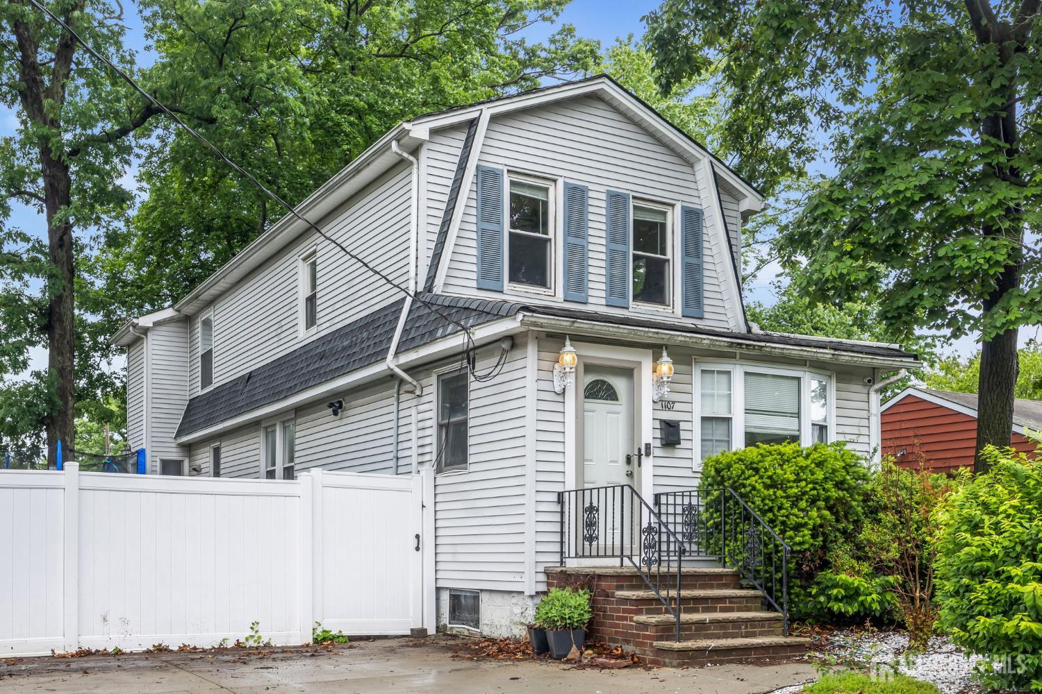 1107 Cook Avenue