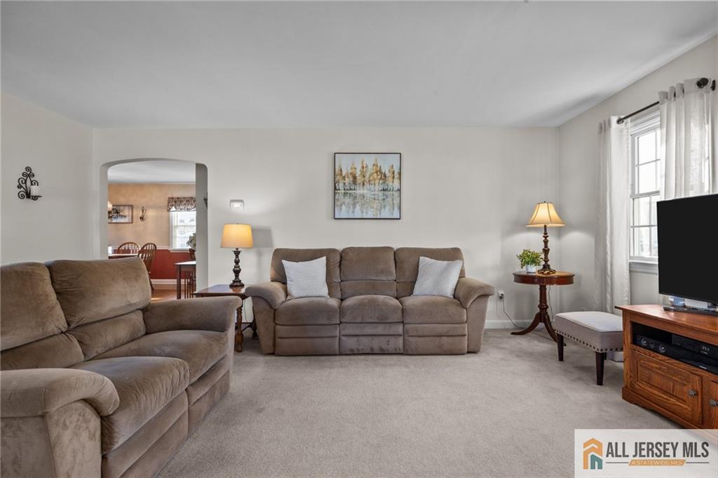401 Fairview Avenue, Middlesex, New Jersey image 4